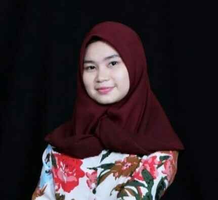 Oktavia Indah, S.M.