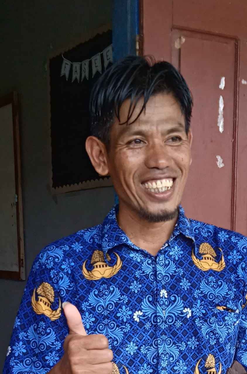 Rezi Susanto, S,Sn,, M,Sn.